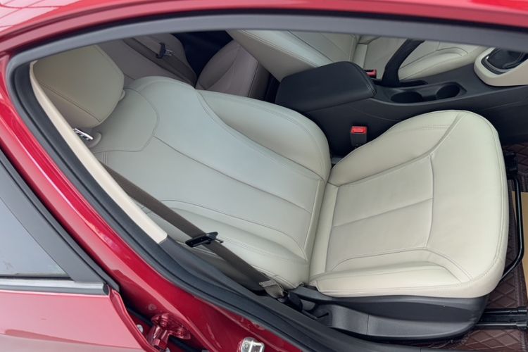 Used Buick GT 2018 15T Dual-Clutch Elite Model China V Standard Interior 9