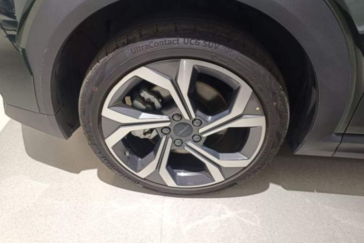 Used Lynk & Co 06 EM-P 2023 EM-P 126 Long-Range Halo Exterior 5