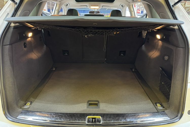 Used Audi Q5 2017 Plus 40 TFSI Comfort Model