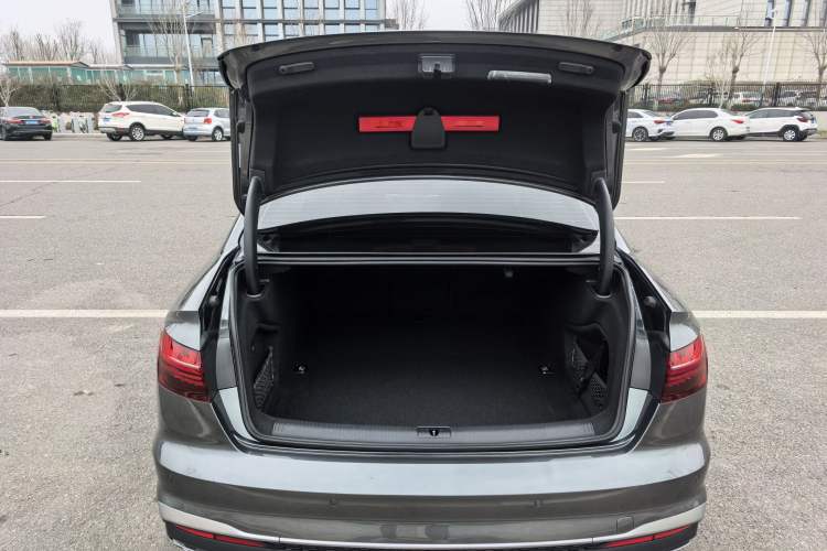 Used Audi A4L 2020 40 TFSI Luxury Dynamic Model