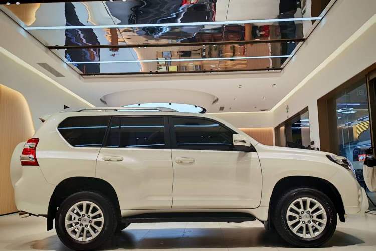 Used Toyota Prado 2015 2.7L TXL Middle East Version