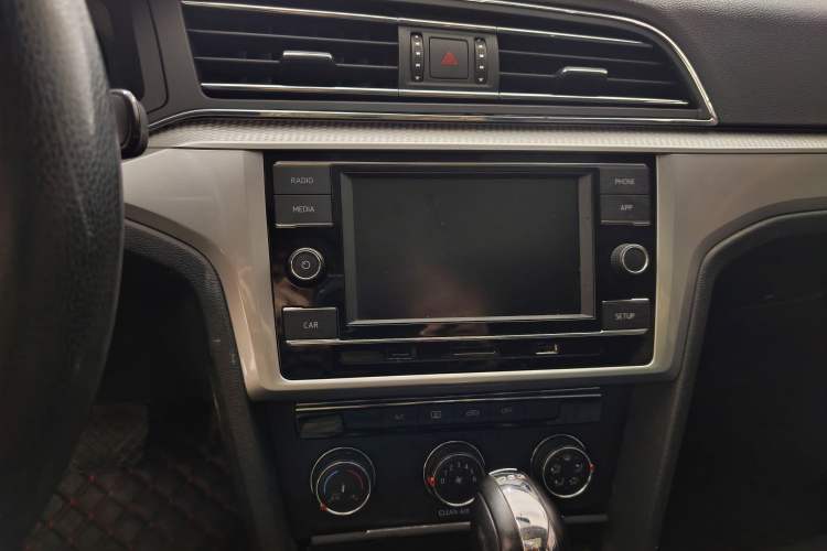 Used Volkswagen Lamando 2019 230TSI DSG Fashion Edition China V Standard
