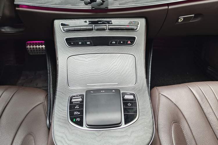 Used Mercedes-Benz CLS 2021 CLS 300 Luxury Model Interior 12