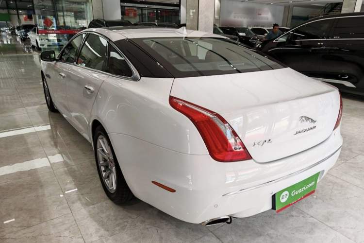 Used Jaguar XJ 2014 XJL 2.0T Two-Wheel-Drive Elegant Business Edition
