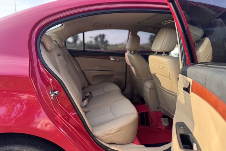 Used Roewe 350 2014 1.5L Manual Swift Edition Interior 1