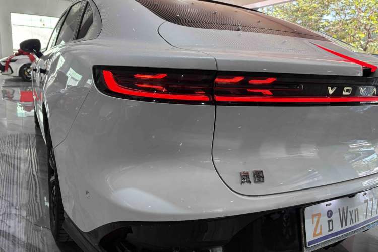 Used VOYAH PASSION 2024 PHEV Four-Wheel Drive Ultra-Long Range Flagship Model