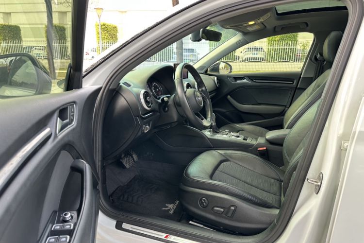 Used Audi A3 2019 Limousine 35 TFSI Fashion Edition China VI Emission Standard
