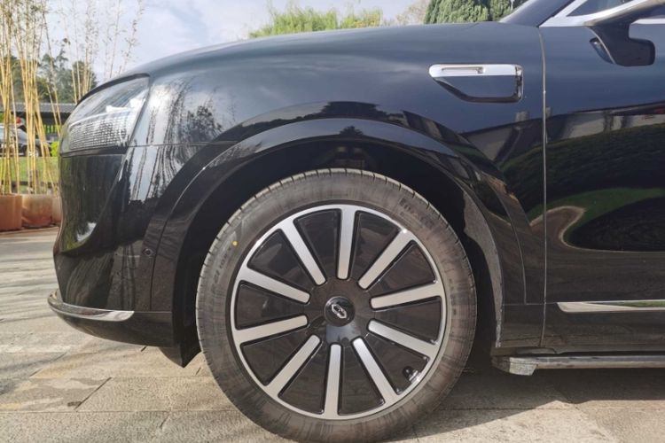 Used Hima AITO M9 2025 Extended-Range Ultra Version 52 kWh 5-Seater Edition