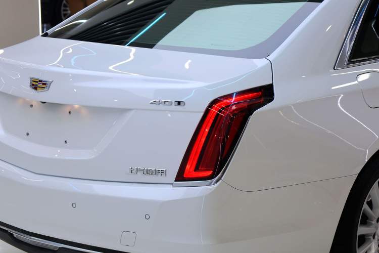 Used Cadillac CT6 2017 40T Luxury Model Exterior 13