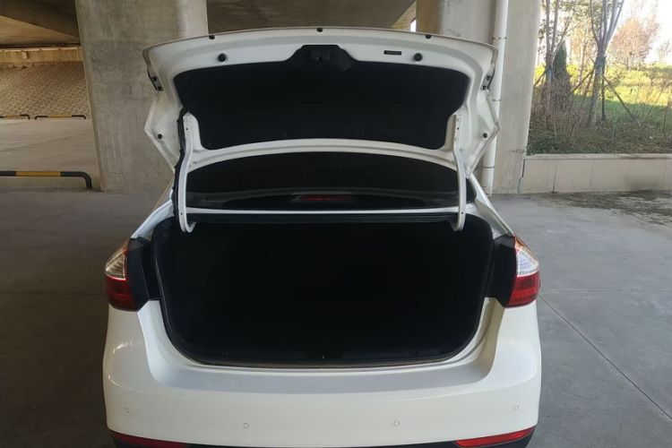 Used Kia K3 2013 1.6L Automatic GLS
