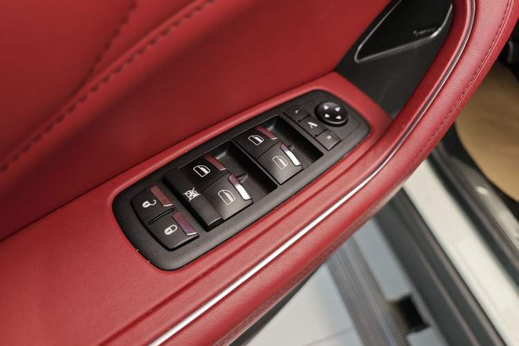 Used Maserati Levante 2022 2.0T GT Sharp Edition
