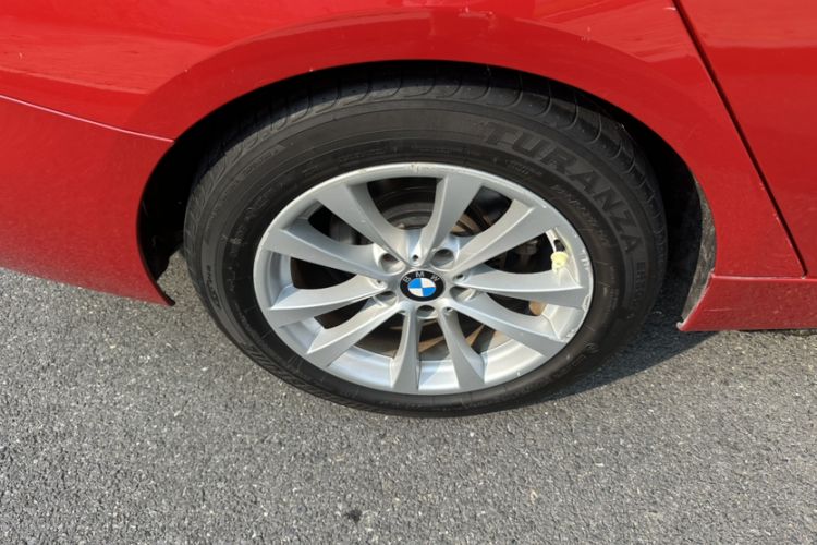 Used BMW 3 Series GT 2014 320i Leading Model
