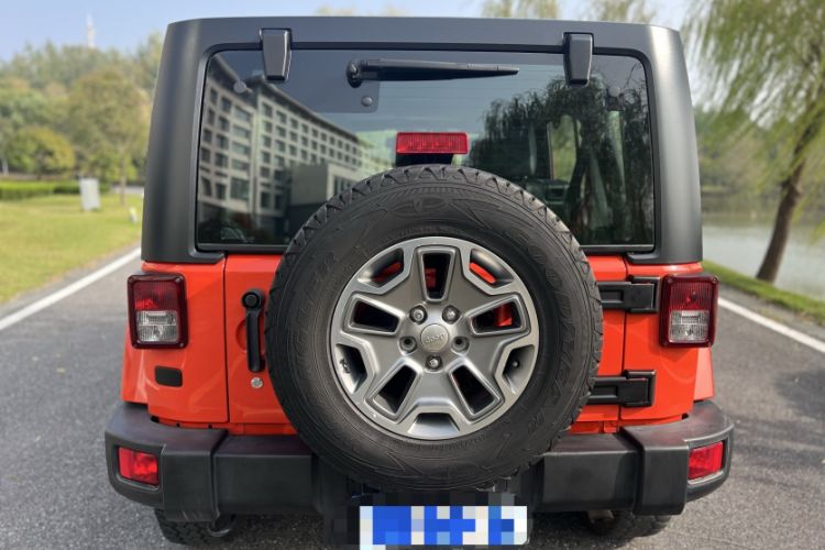 Used Jeep Wrangler 2015 3.0L Sahara Four-Door Edition
