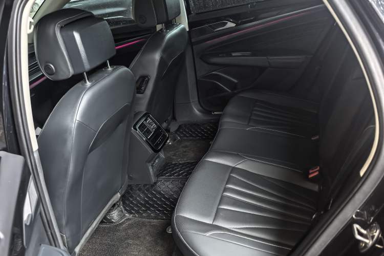 Used Volkswagen Passat 2025 Outstanding Model 380TSI Starry Dragon Glorious Edition Interior 7