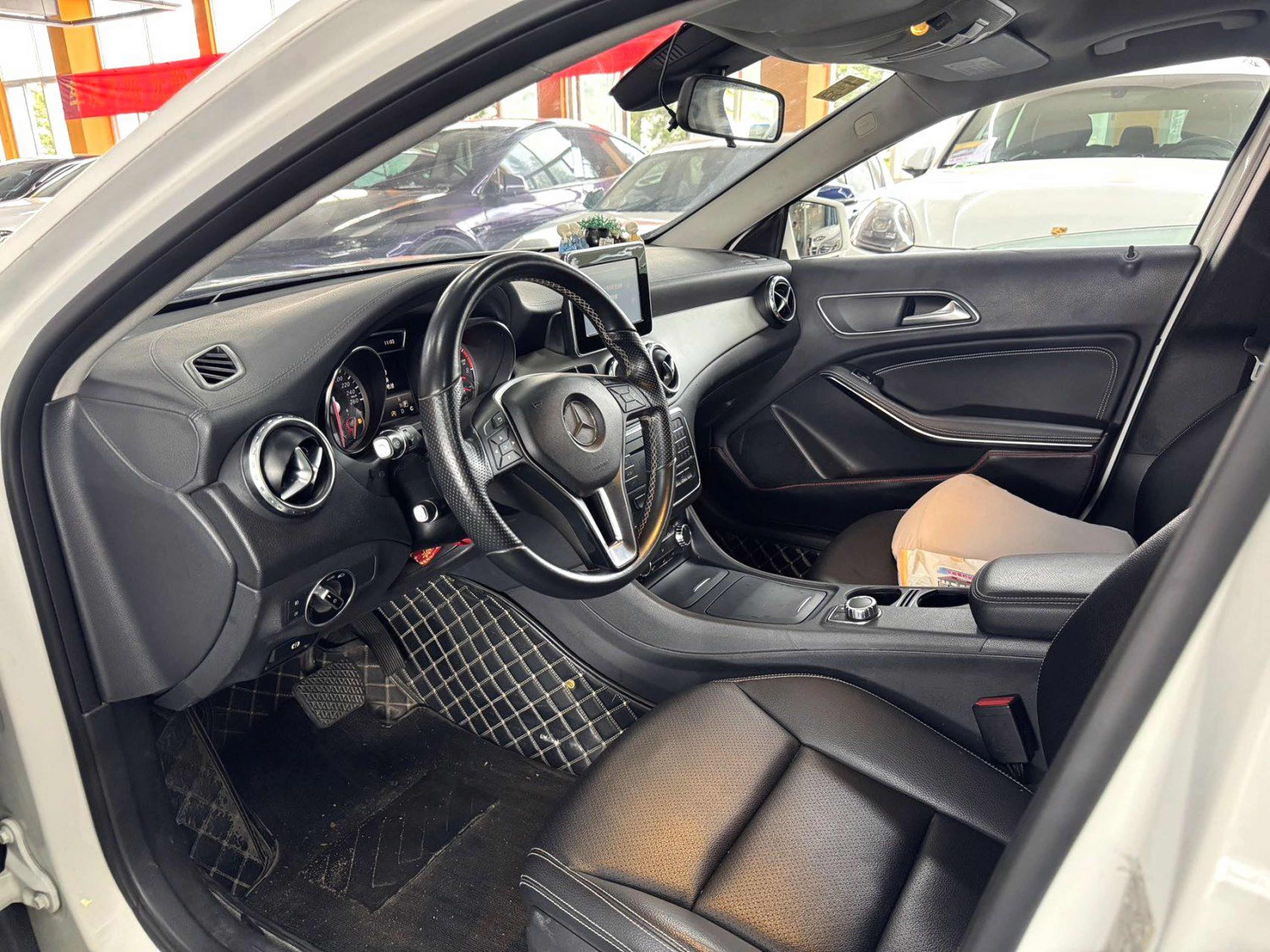 Interior delantero