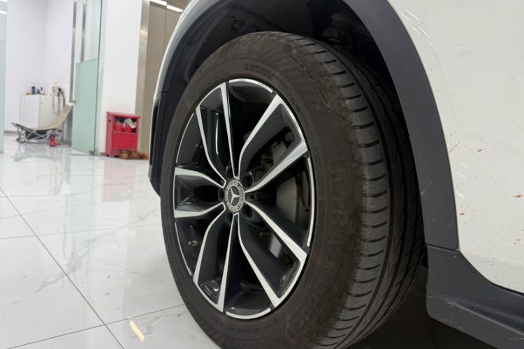 Used Mercedes-Benz GLC 2021 GLC 300 L 4MATIC Dynamic Model Exterior 2