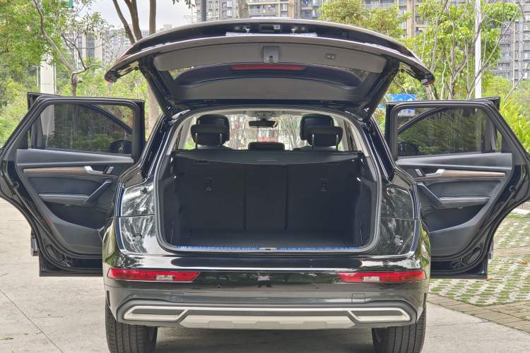 Used Audi Q5L 2023 40T Luxury Elegant Model
