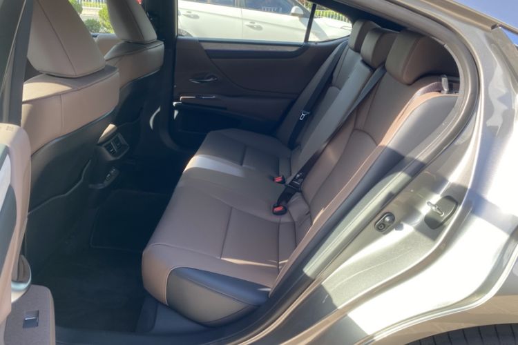 Used Lexus ES 2025 200 Premium Edition
