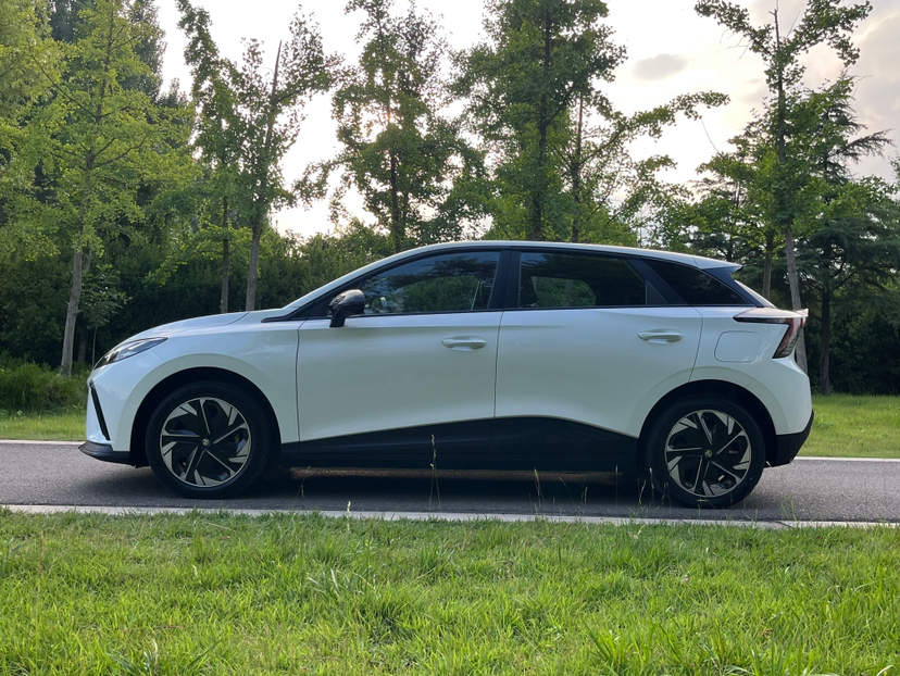 MG 4 EV 2023 415 km Range Sea-Faring Champion Edition — снимка 14