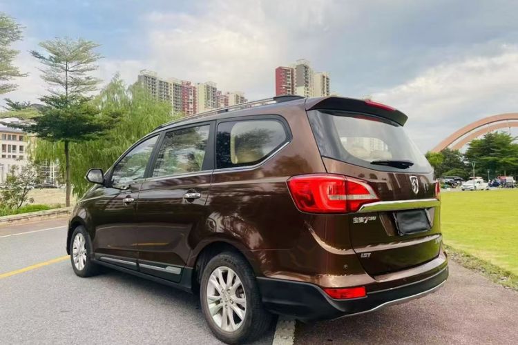 Used Baojun 730 2016 1.5T Manual Comfort Version 7 Seats