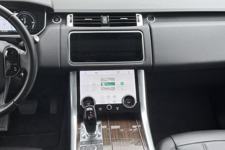 Used Land Rover Range SportNew Energy 2019 P400e HSE Interior 8