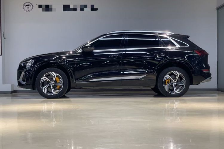 Used Audi e-tron 2021 50 quattro Prestige Edition
