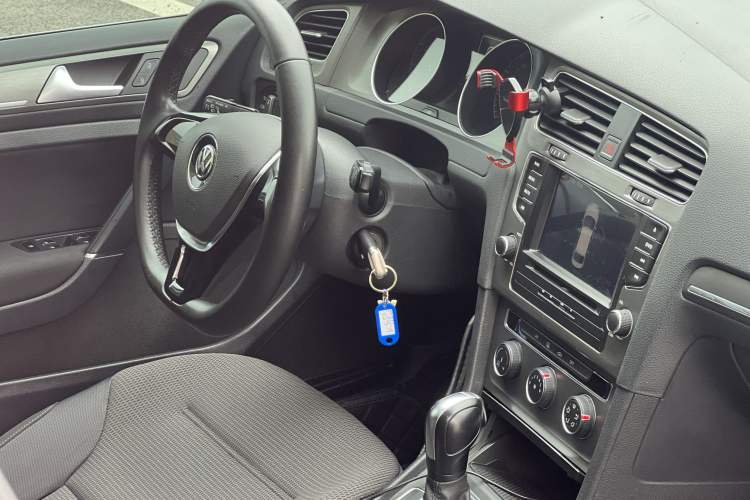 Used Volkswagen Golf 2016 230TSI Automatic Comfort Version