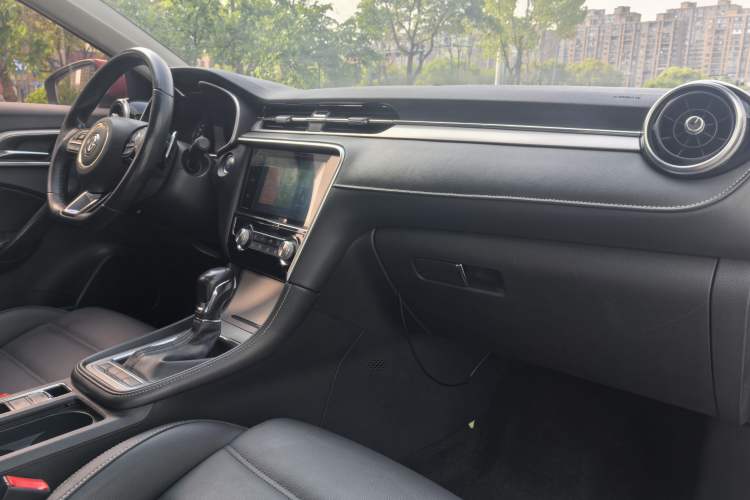 Used MG 6 2017 20T Automatic Luxury Smart Connect Version China V Standard Interior 7