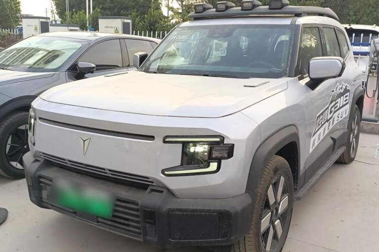 Used Deepal G318 2024 Four-Wheel-Drive Air Suspension Model