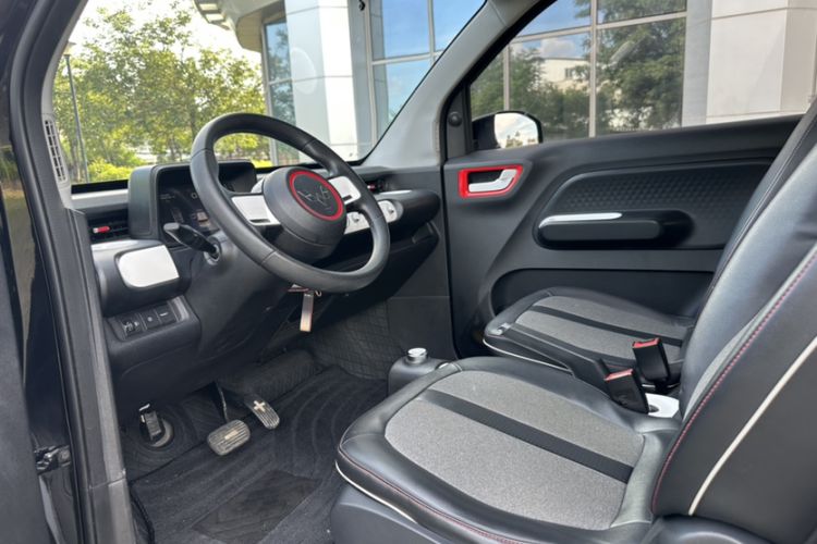 Used Wuling Hongguang MINIEV 2022 GAMEBOY 300km Enthusiast Model with Lithium Iron Phosphate