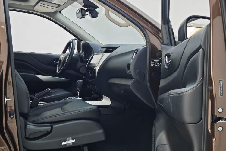 Used Nissan Terra 2020 2.5L XV 4WD Automatic Four-Wheel Drive Flagship Edition