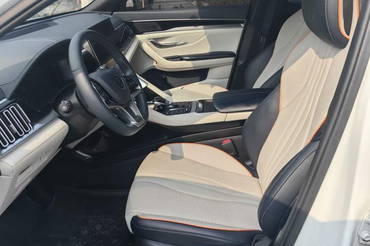 Used BYD Song PLUS New Energy 2021 DM-i 51KM Prestige Model Interior 2