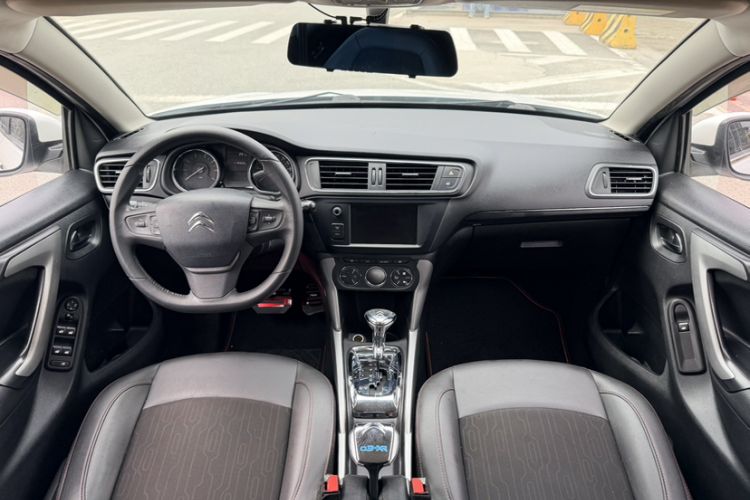 Used Citroen C3-XR 2015 1.6L Automatic Pioneer Model Interior 6