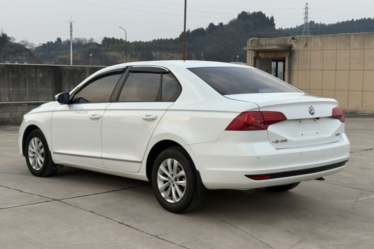 Used Volkswagen Bora 2016 1.6L Automatic Fashion Model
