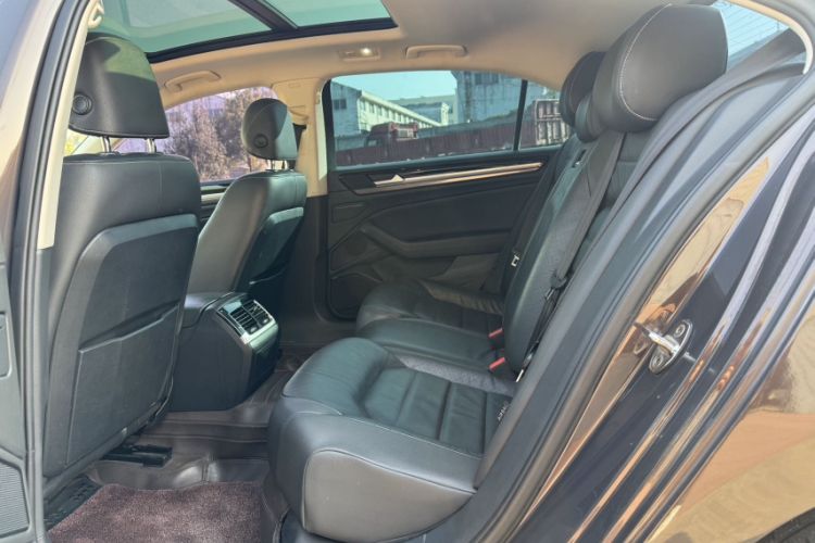 Used Volkswagen Phideon 2018 Revised Version 380TSI Two-Wheel Drive Business Edition