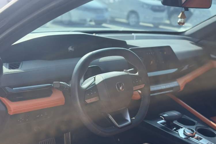 Used CHANGAN UNI-V 2023 1.5T Sport Edition
