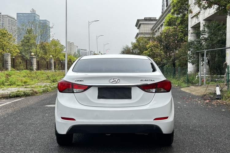 Used Hyundai Elantra (5th Generation / Langdong) 2016 1.6L Automatic Smart Version Exterior 4