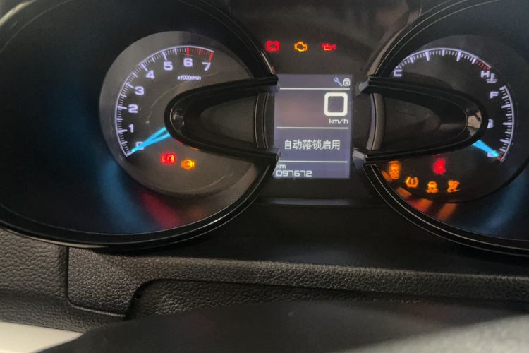 Used Dongfeng Aeolus AX7 2016 2.0L Manual Zhuyue Model