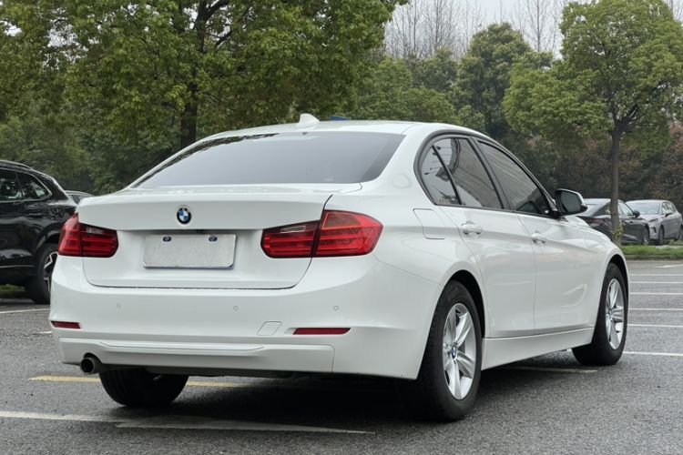Used BMW 3 Series 2015 320i Fashion Model