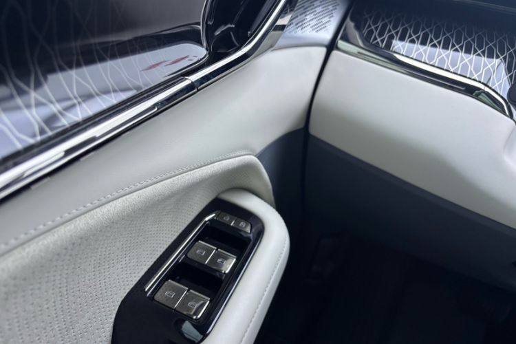 Used Zeekr 009 2022 WE Edition