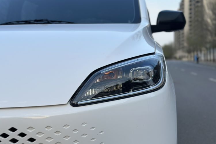 Used Wuling Hongguang New Energy 2025 Extended-Range Hybrid 50KM Comfort Version Exterior 5