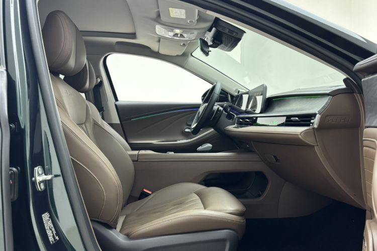 Used Chery Arrizo 8 2023 High-Energy Edition 2.0T DCT Luxury