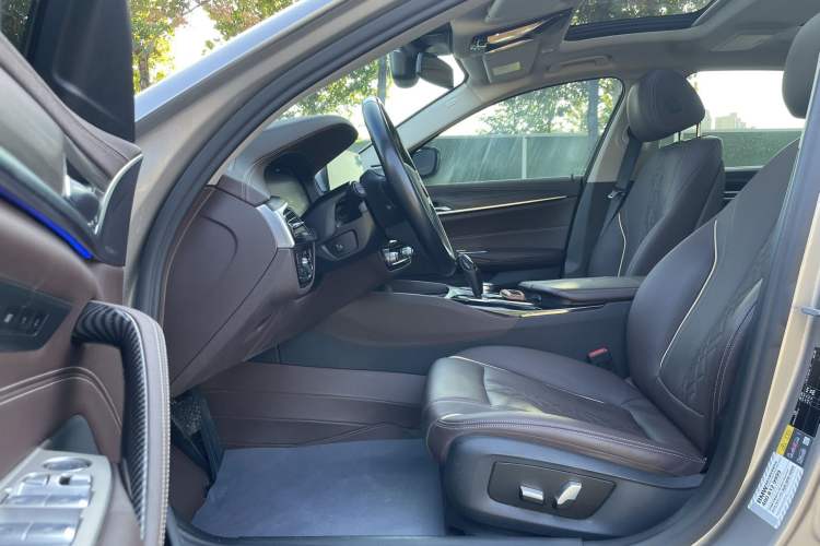 Used BMW 5 Series New Energy 2020 Mileage Upgrade Version 530Le Luxury Package