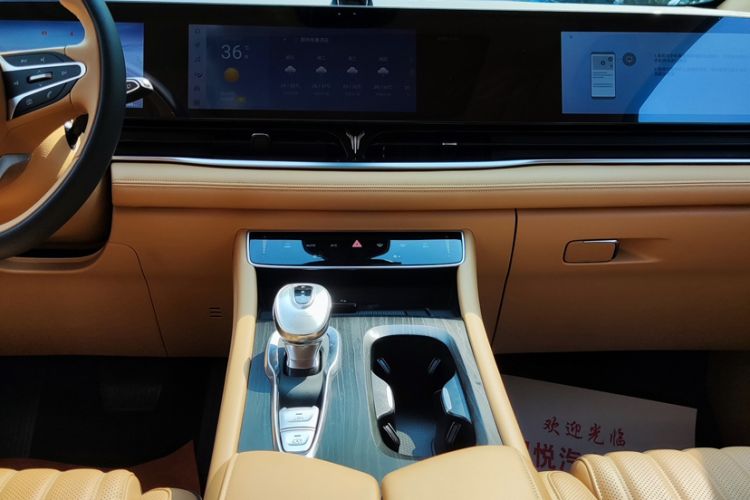 Used VOYAH Dream 2024 PHEV Ultra-Long Range Flagship Edition
