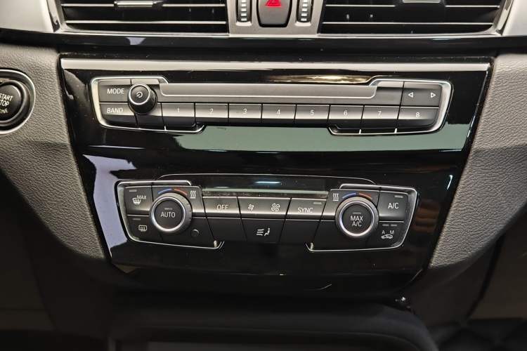 Used BMW X1 2018 sDrive18Li Fashion Model Audio And AC Panel