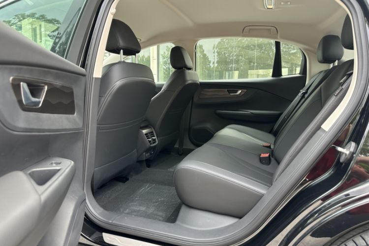 Used Hongqi E-QM5 2023 Revised Version Basic Travel Edition Interior 1