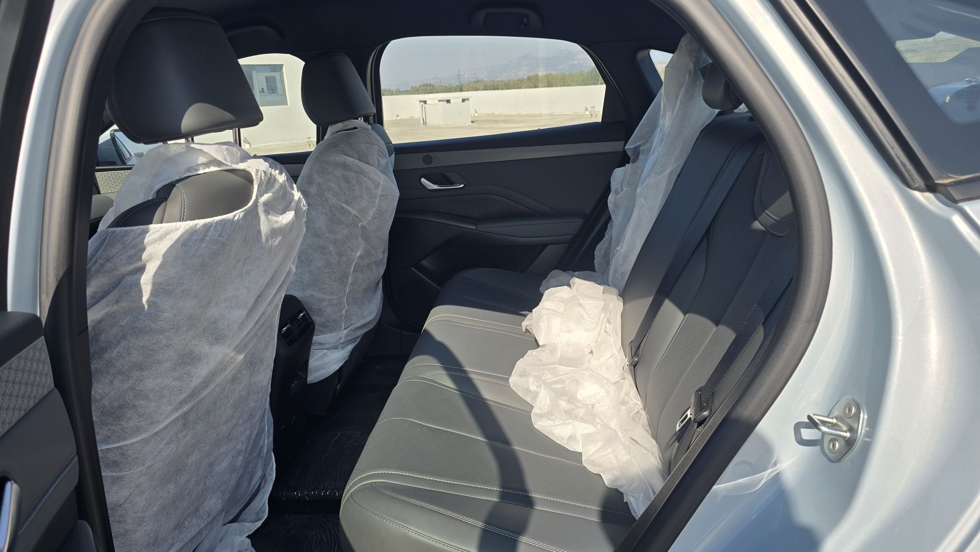 BYD Qin PLUS 2026 DM-i 128KM Progressive Model — снимка 15