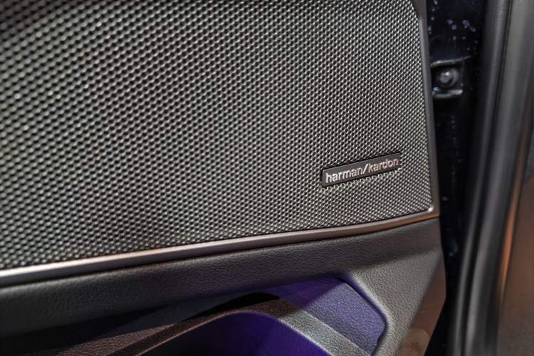 Used BMW 3 Series 2021 325Li M Sport Shadowline Package Interior 10