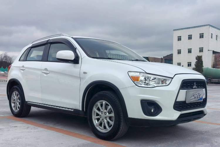 Used Mitsubishi ASX 2015 2.0L CVT Silk Road Commemorative Edition