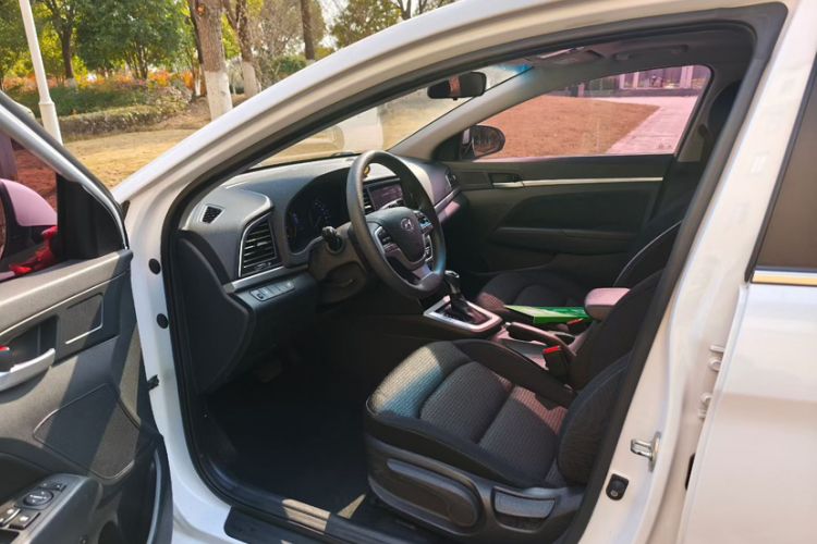 Used Hyundai Elantra (6th Generation / Lingdong) 2016 1.6L Automatic ZhiXuan – Elite Version
